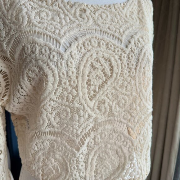 Boho Woven Paisley Lace Bell Sleeve Cropped Shirt - Picture 4 of 9